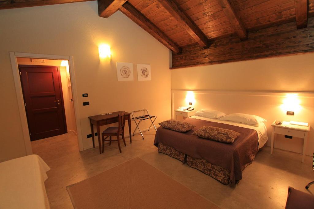 Albergo Della Ceramica Вилланова-Мондови Экстерьер фото